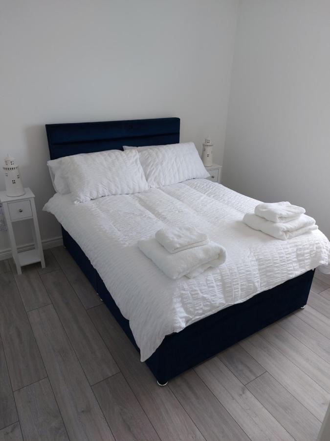 Ocean View Apartment นิวรี ภายนอก รูปภาพ