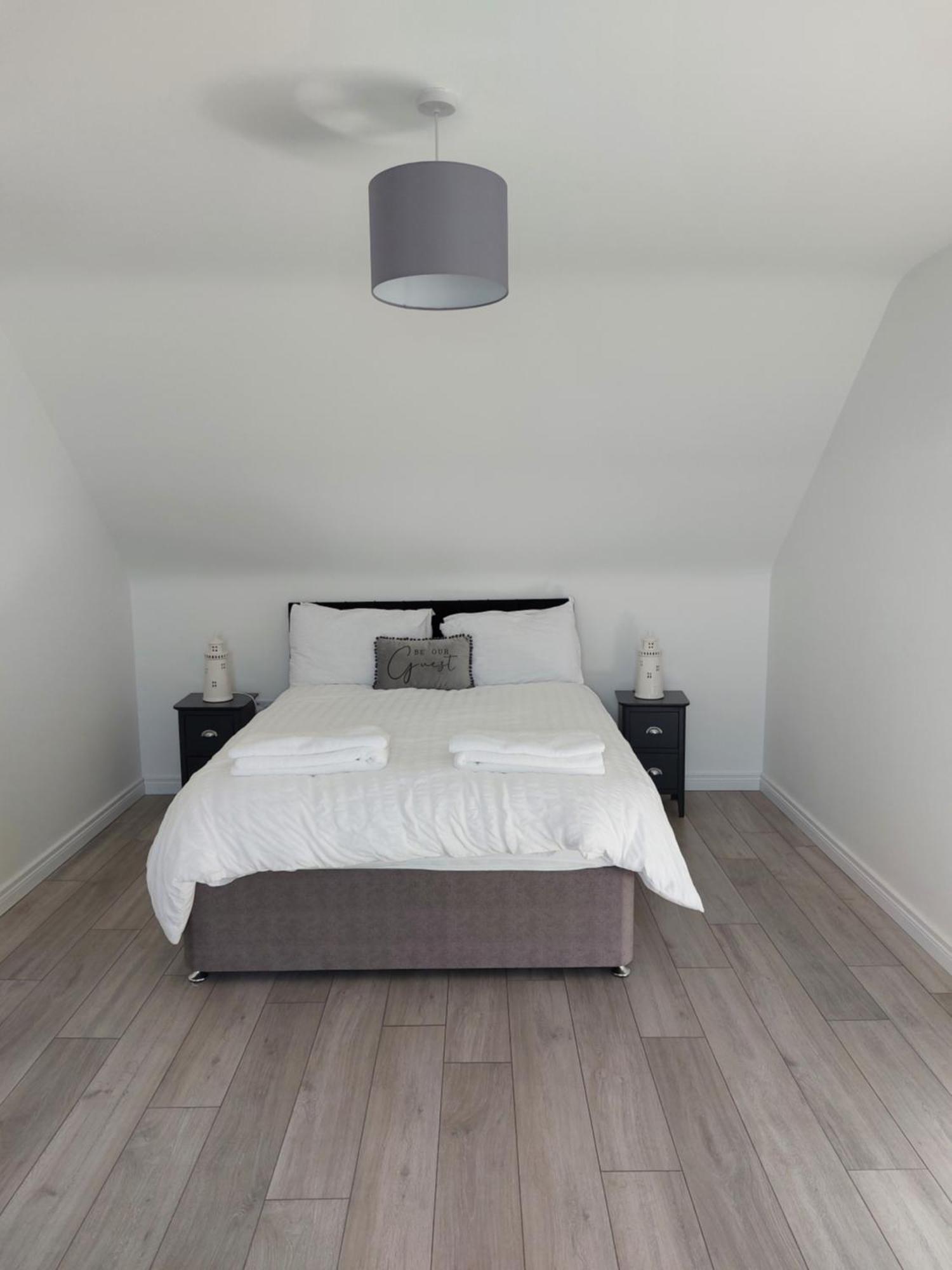 Ocean View Apartment นิวรี ภายนอก รูปภาพ